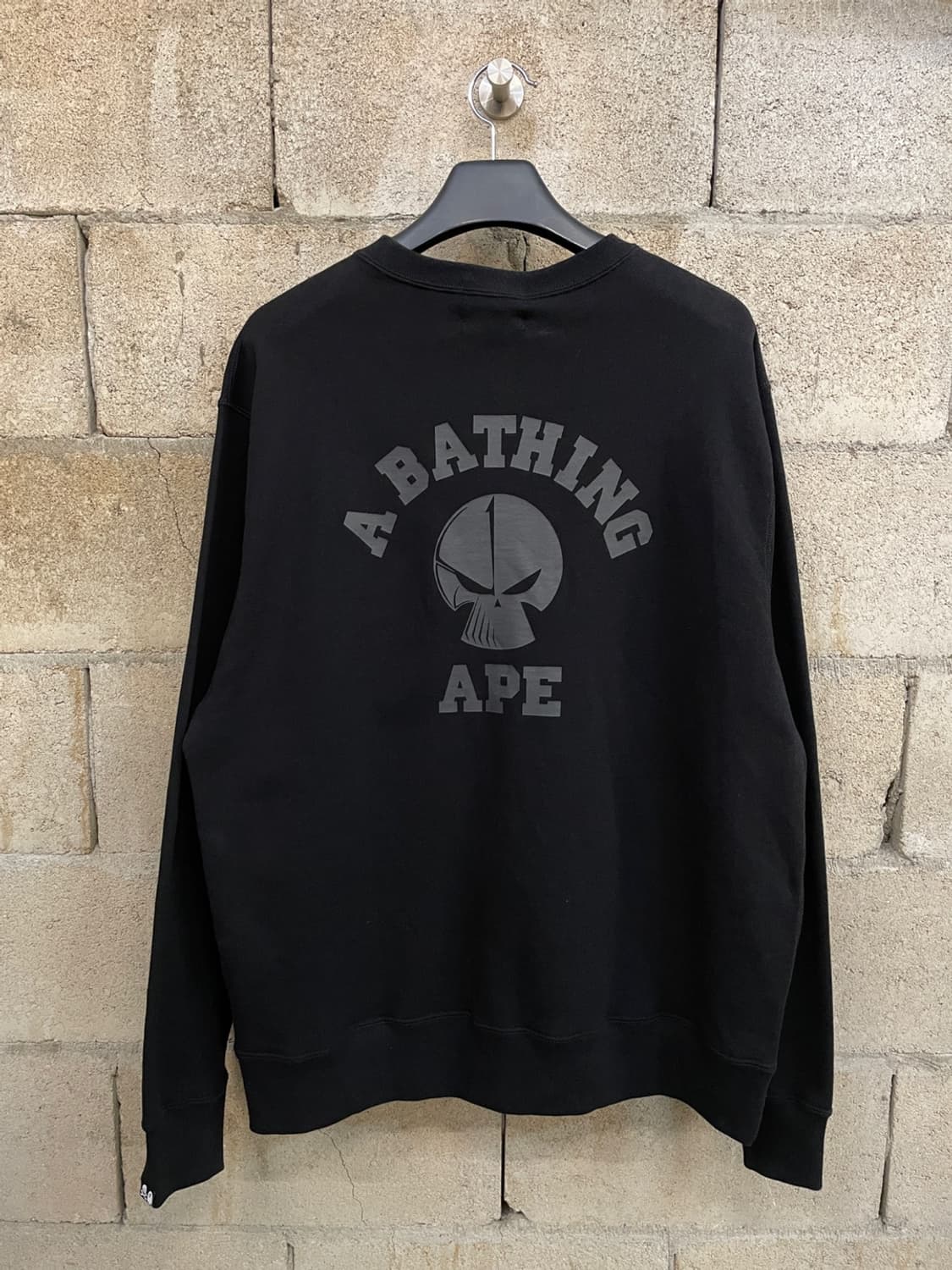 베이프 x 네이버후드 사루 헤드 맨투맨 상품이미지1