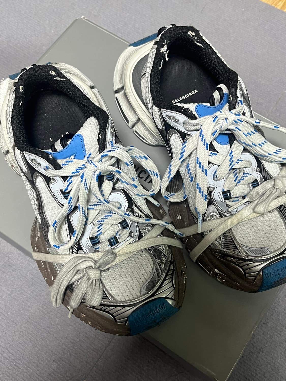 발렌시아가 3xl 블루 원아웃 39 상품이미지1