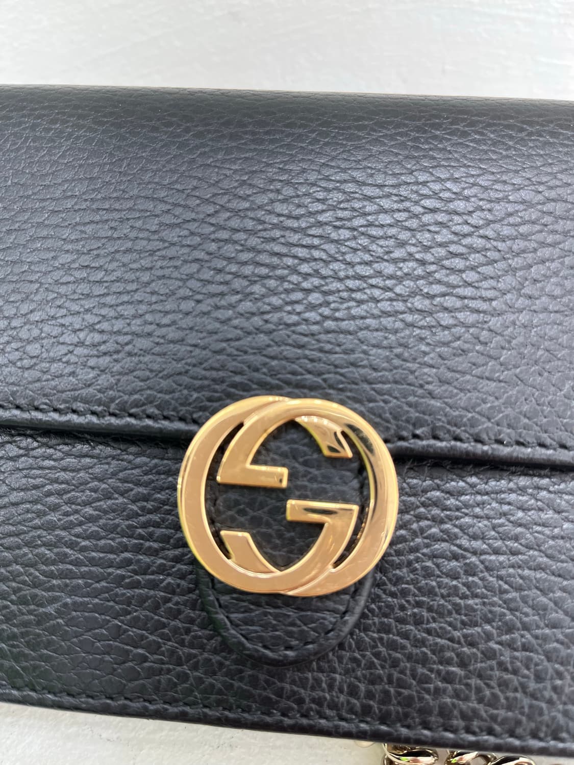 구찌 인터로킹 GG 체인 월렛 블랙 상품이미지3