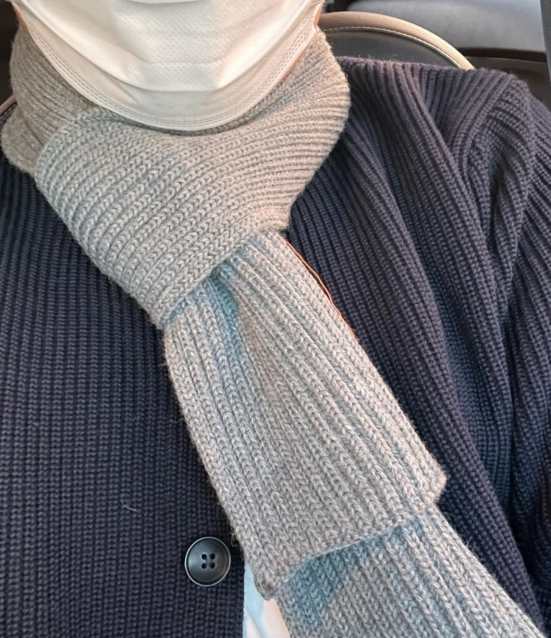 안데르센 숏 머플러 판매합니다 상품이미지2