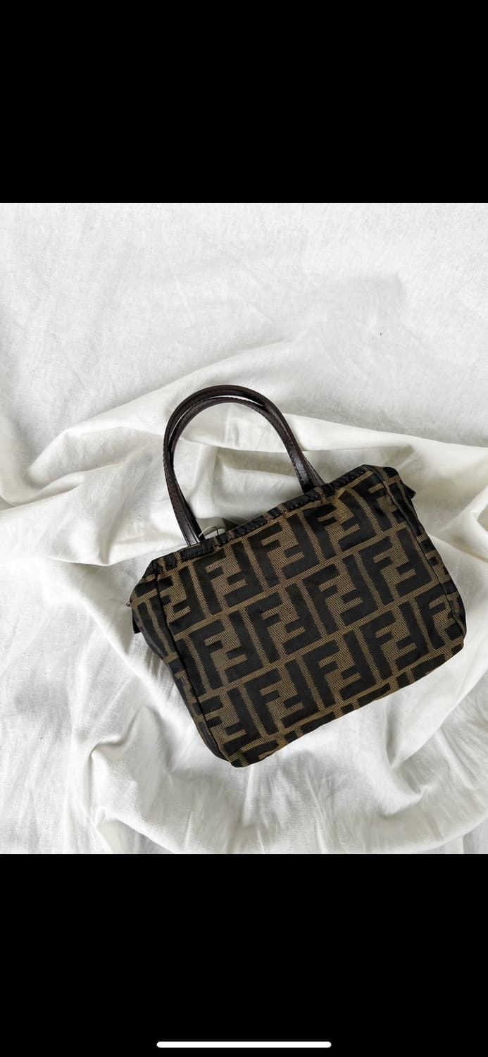 펜디 주카 토트백 상품이미지1