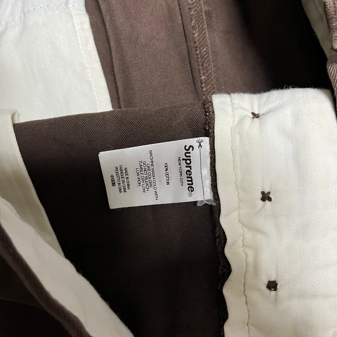 슈프림 핀업걸 치노 팬츠 브라운 상품이미지5