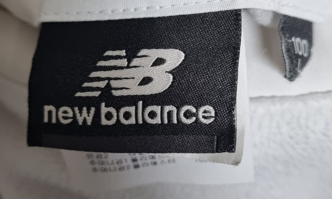 L ) 뉴발란스 화이트 바람막이/플리스 리버시블 자켓  상품이미지5