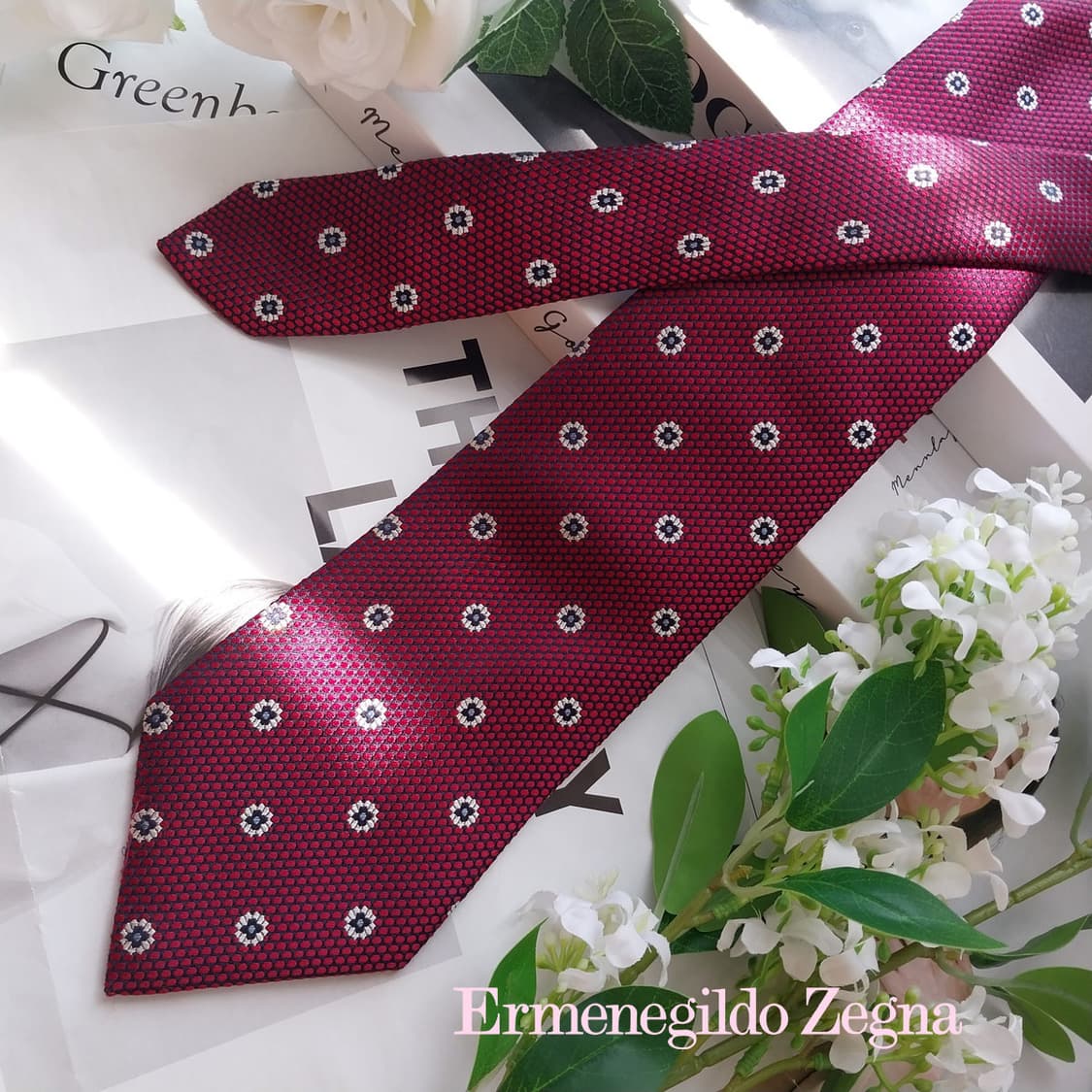 제냐 실크 레드 플라워 자카드 넥타이 8.9cm A+등급 K2500
 상품이미지2