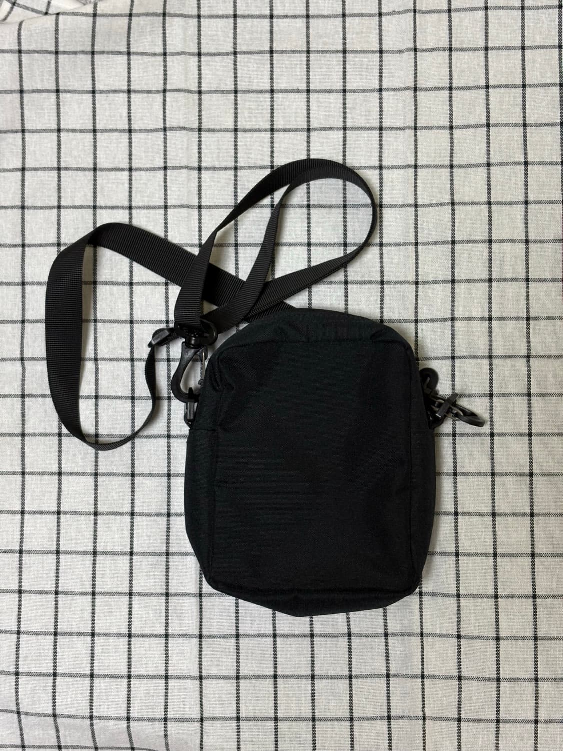 칼하트 크로스백 상품이미지2