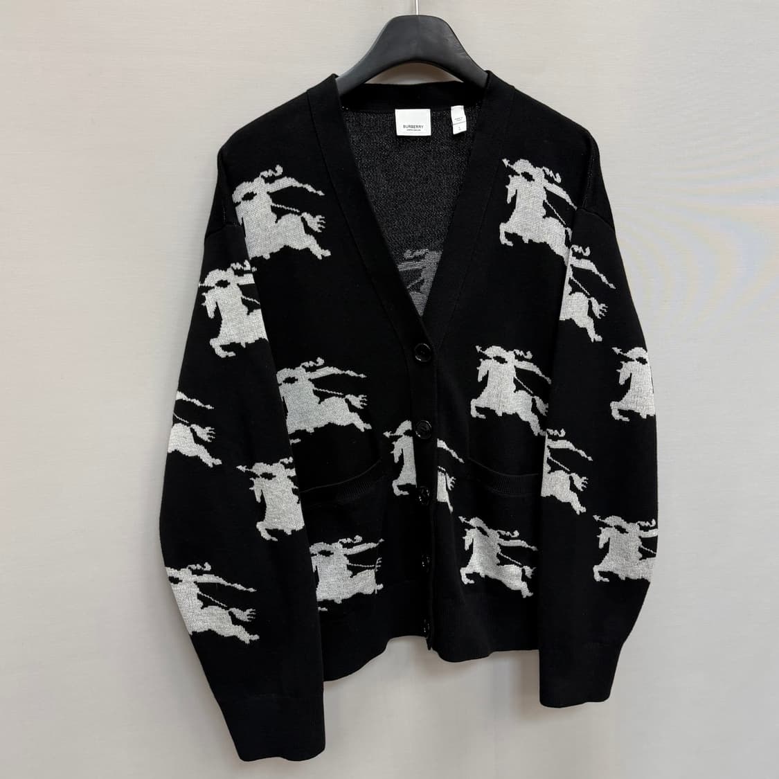 버버리 브리타니 실크 가디건 ( 105~110 ) 상품이미지2