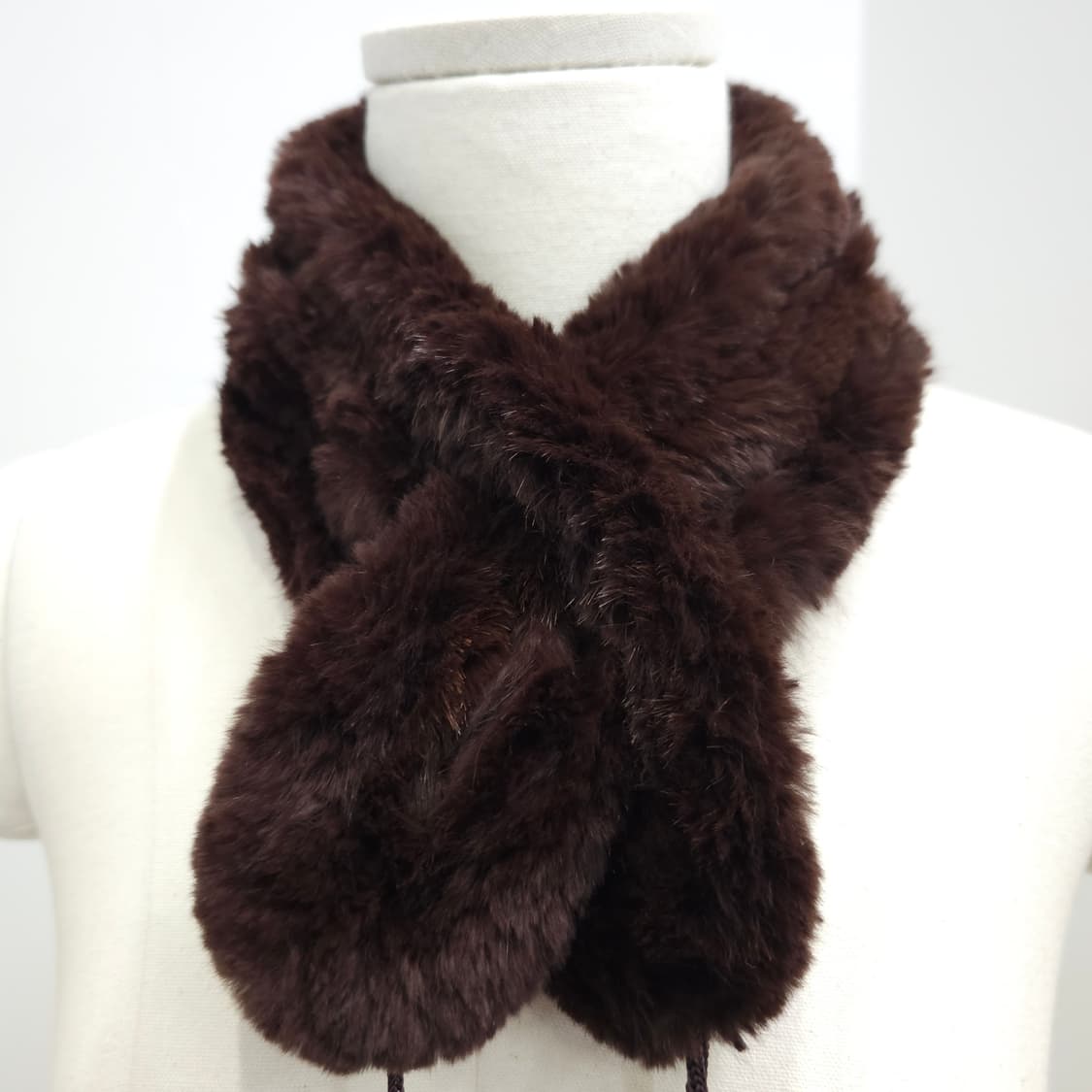토끼털 래핏퍼 브라운 겨울 폼폼 머플러 상품이미지2
