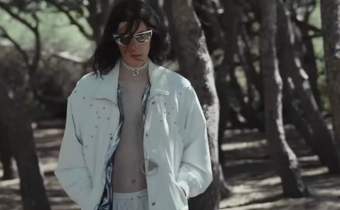 [BTS 뷔님 착용] 셀린느 22ss 트라이앵글 목걸이 상품이미지4