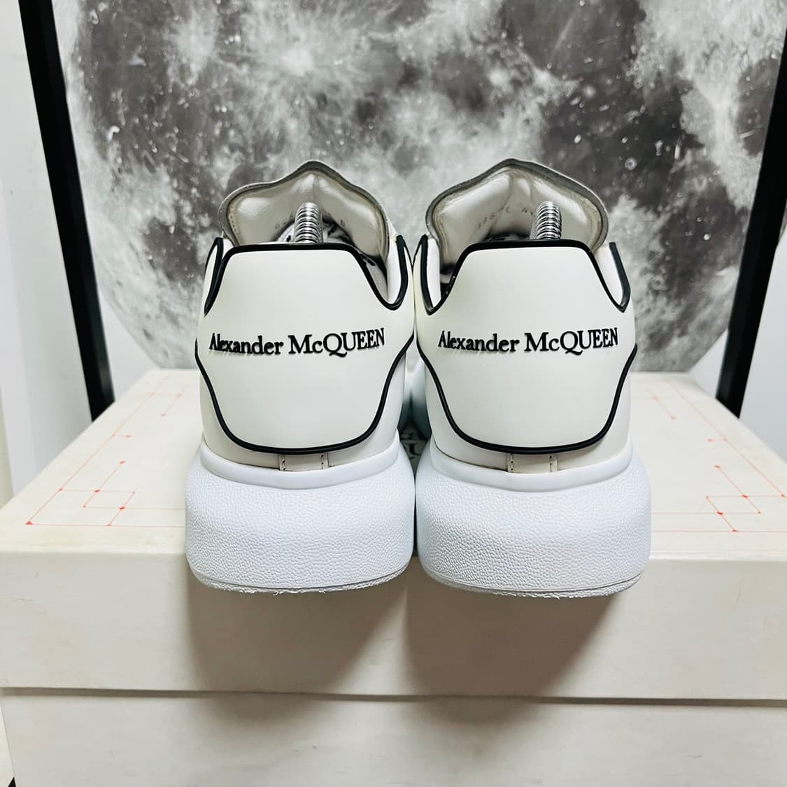  정품 41) 알렉산더 맥퀸 오버솔 트림 스니커즈 265~270 상품이미지4