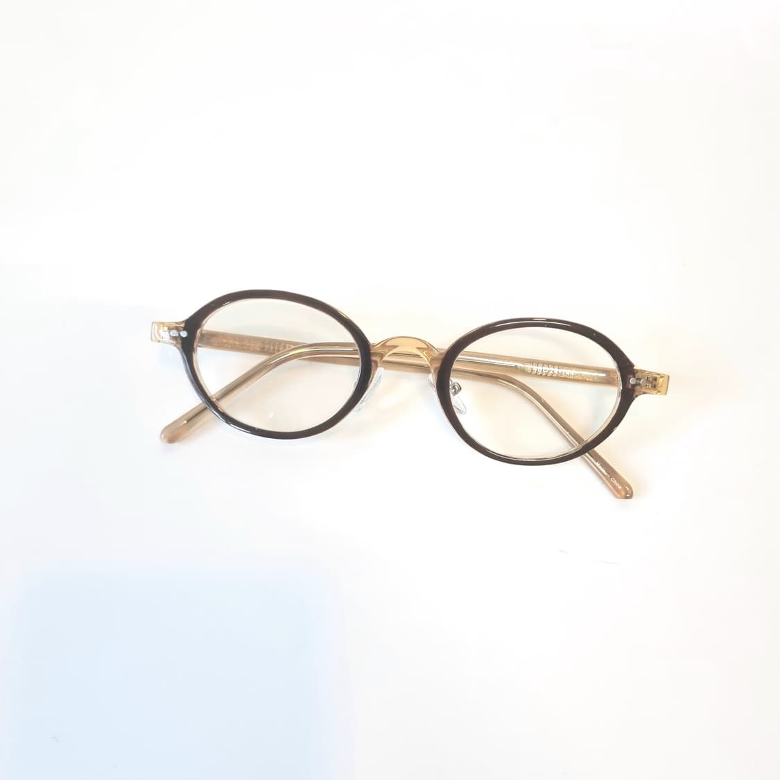 오벌 투명옐로&브라운 코받침있는 뿔테 상품이미지1