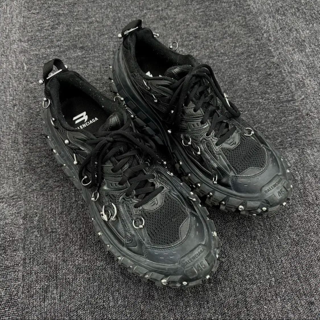 발렌시아가 피어싱 디펜더 45 상품이미지3