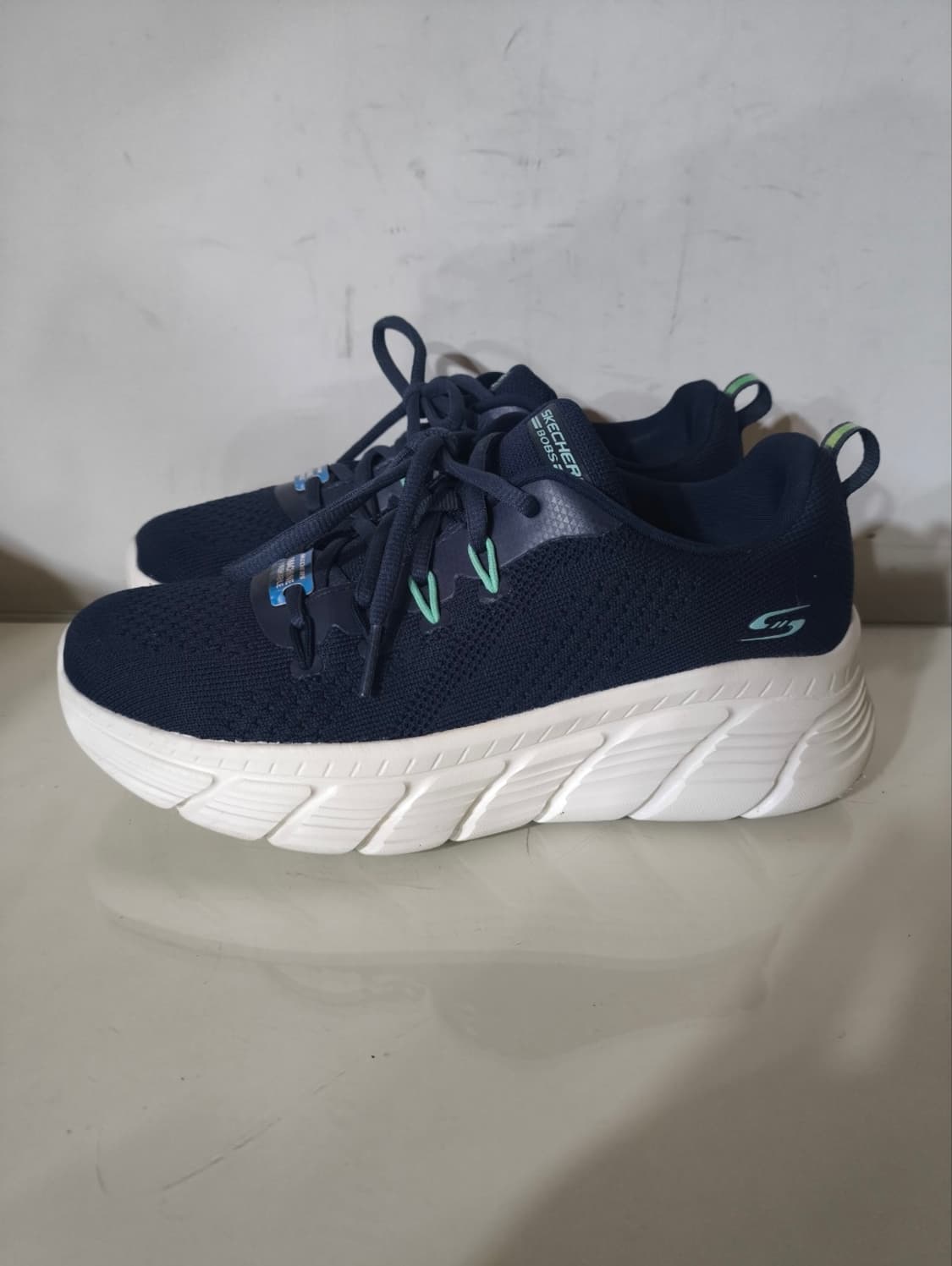 240mm 스케쳐스 밥스 비 플렉스 운동화  상품이미지1