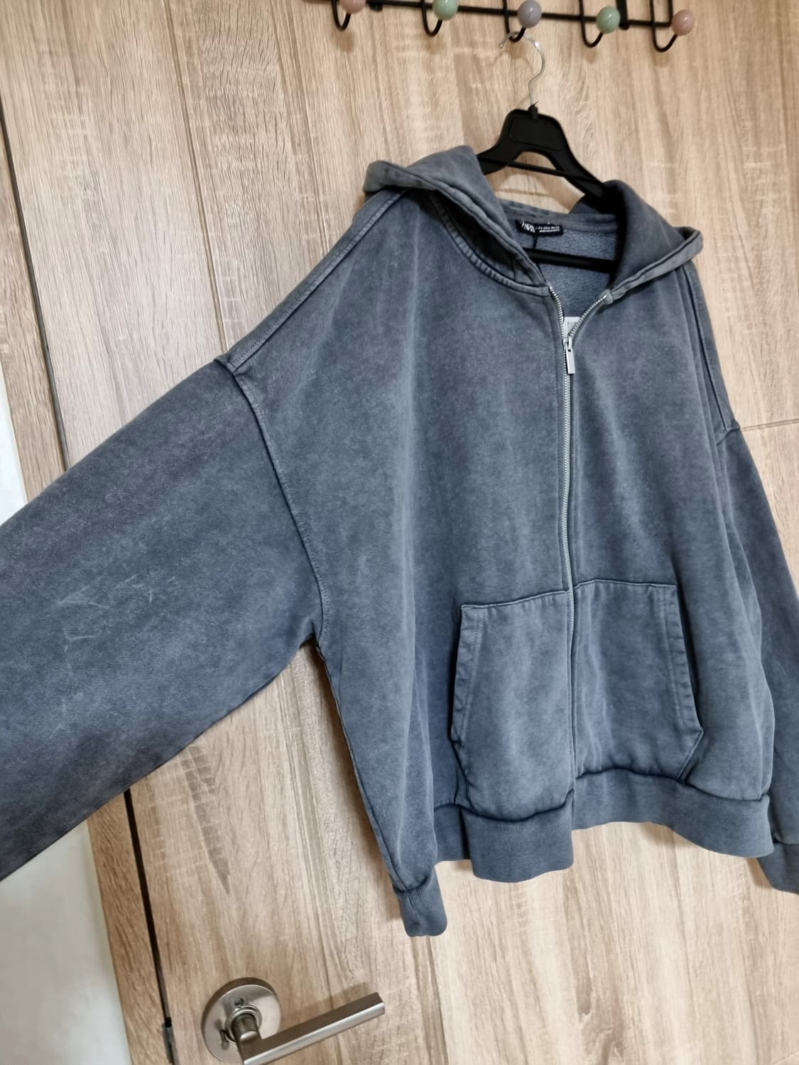 자라 워싱 피그먼트 후드집업 상품이미지2