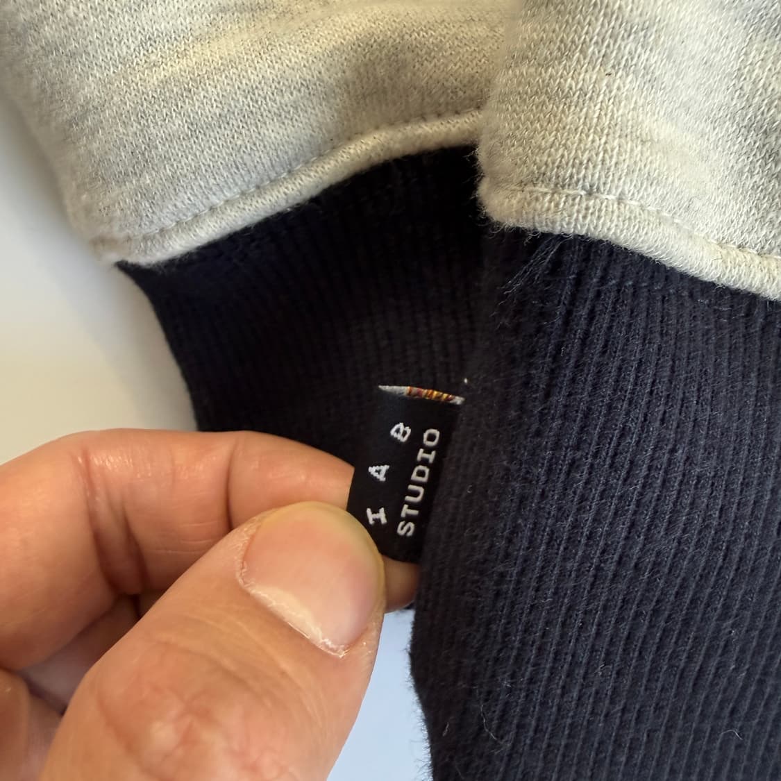 IAB studio  아이앱 스튜디오 오트밀 그레이 맨투맨  상품이미지6