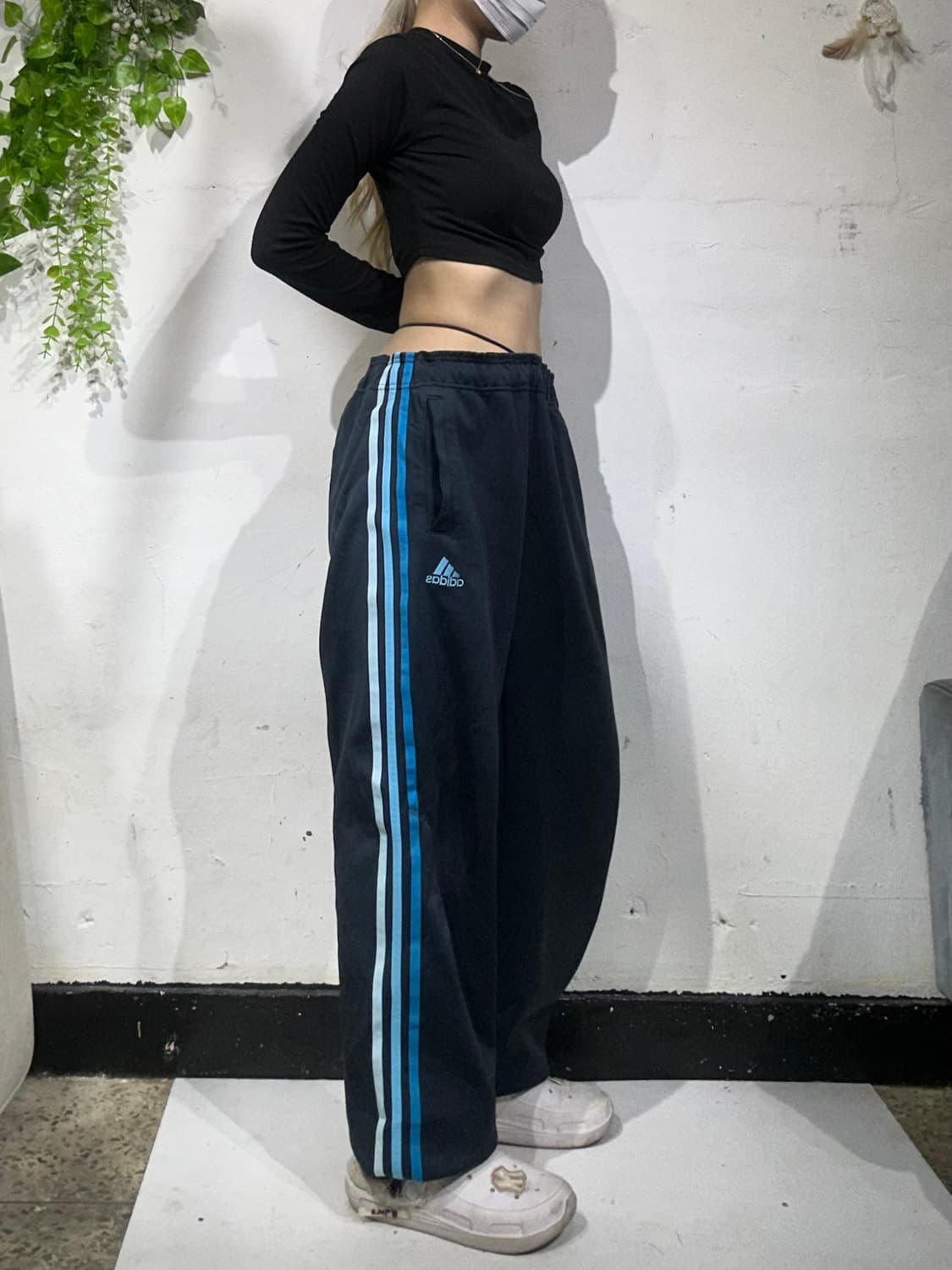 아디다스 네이비 블루 삼선 와이드 팬츠 L 상품이미지1