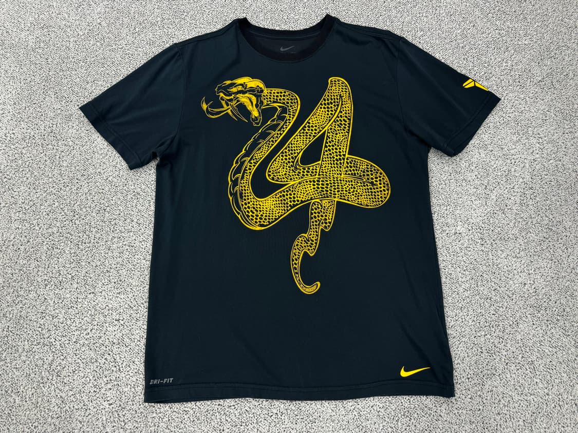 나이키 Black Mamba24 코비 반팔티 상품이미지1