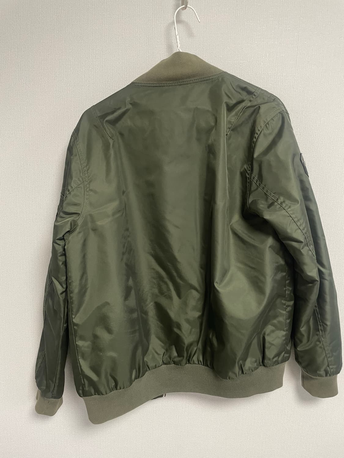 오클리 MA-1 봄버 자켓 카키 상품이미지2