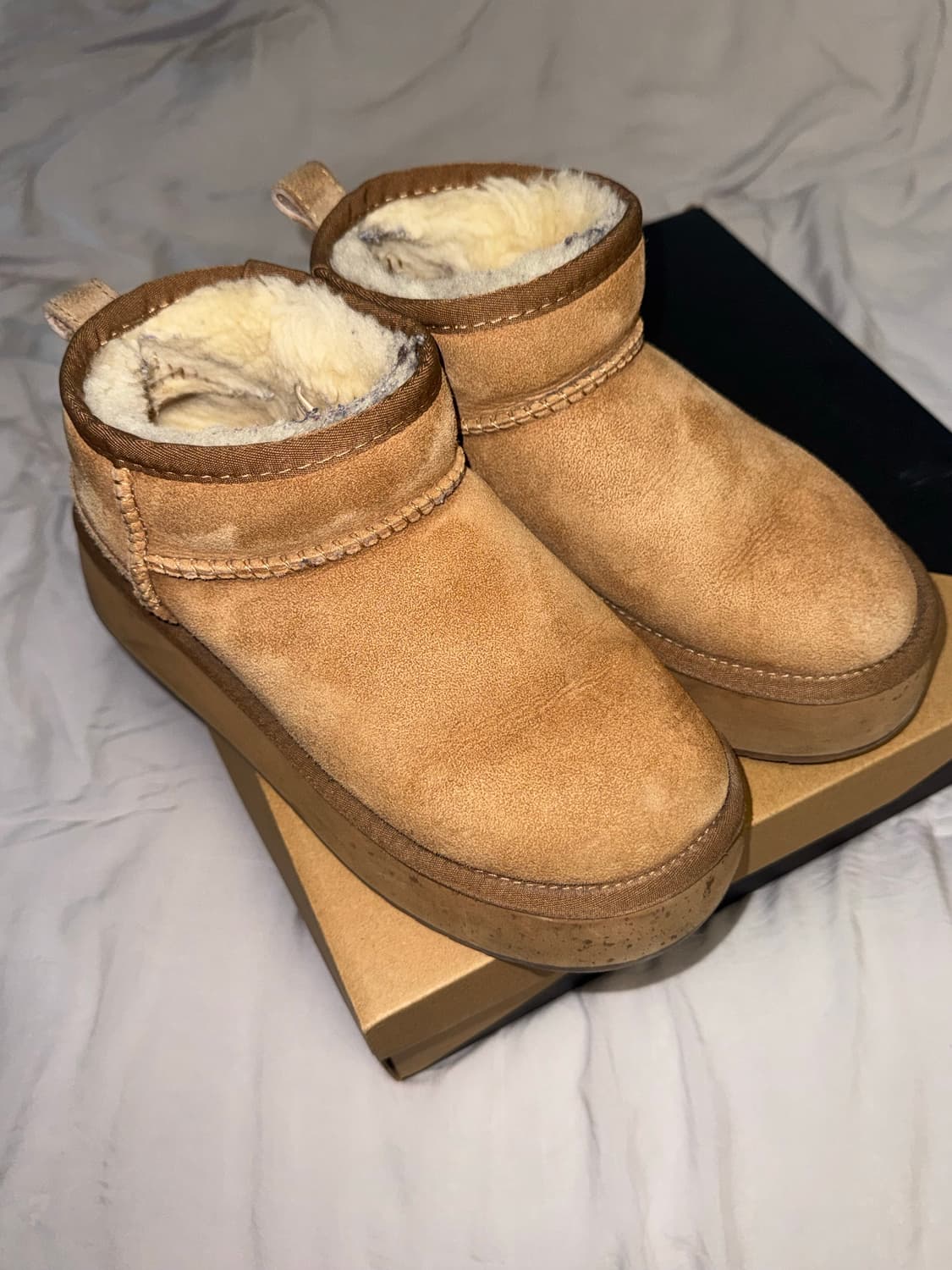 호주어그 에버어그 23FW 울트라미니 플랫폼 키높이 양털부츠 230 상품이미지1