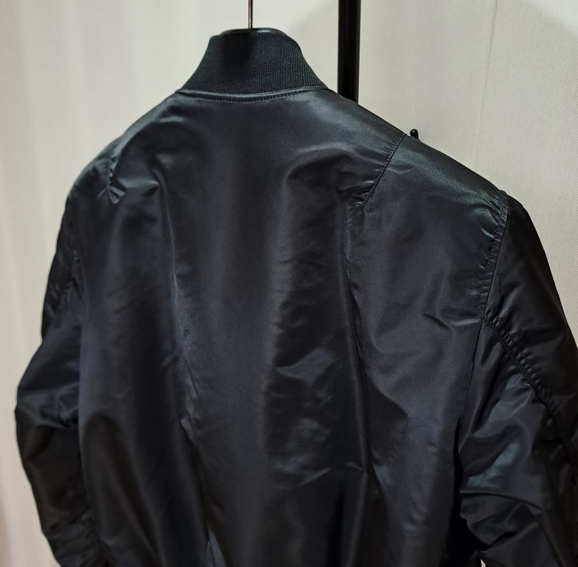 (새제품) 알파인더스트리 블러드칫 ma-1 항공점퍼 L B266 상품이미지5