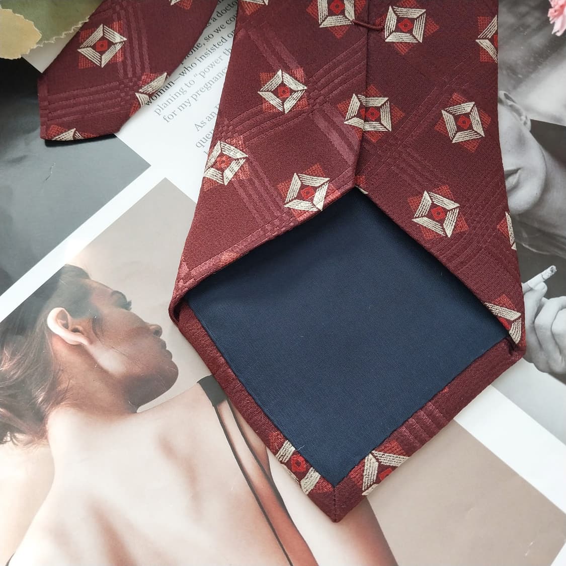 폴로랄프로렌 실크 기하 패턴 넥타이 10.4cm A+등급 K1448
 상품이미지8