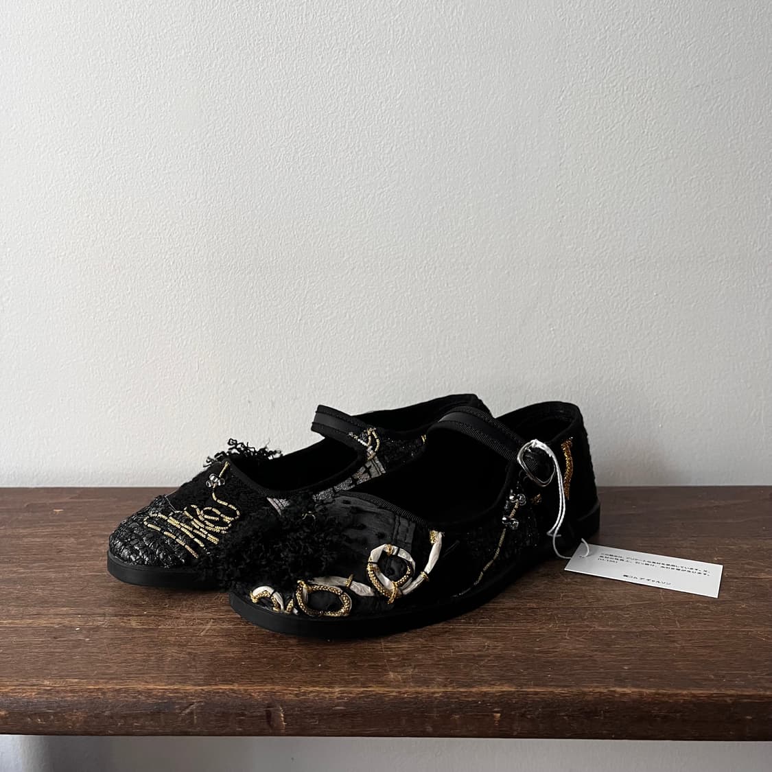 Baroque Beads Detail Shoes 상품이미지2
