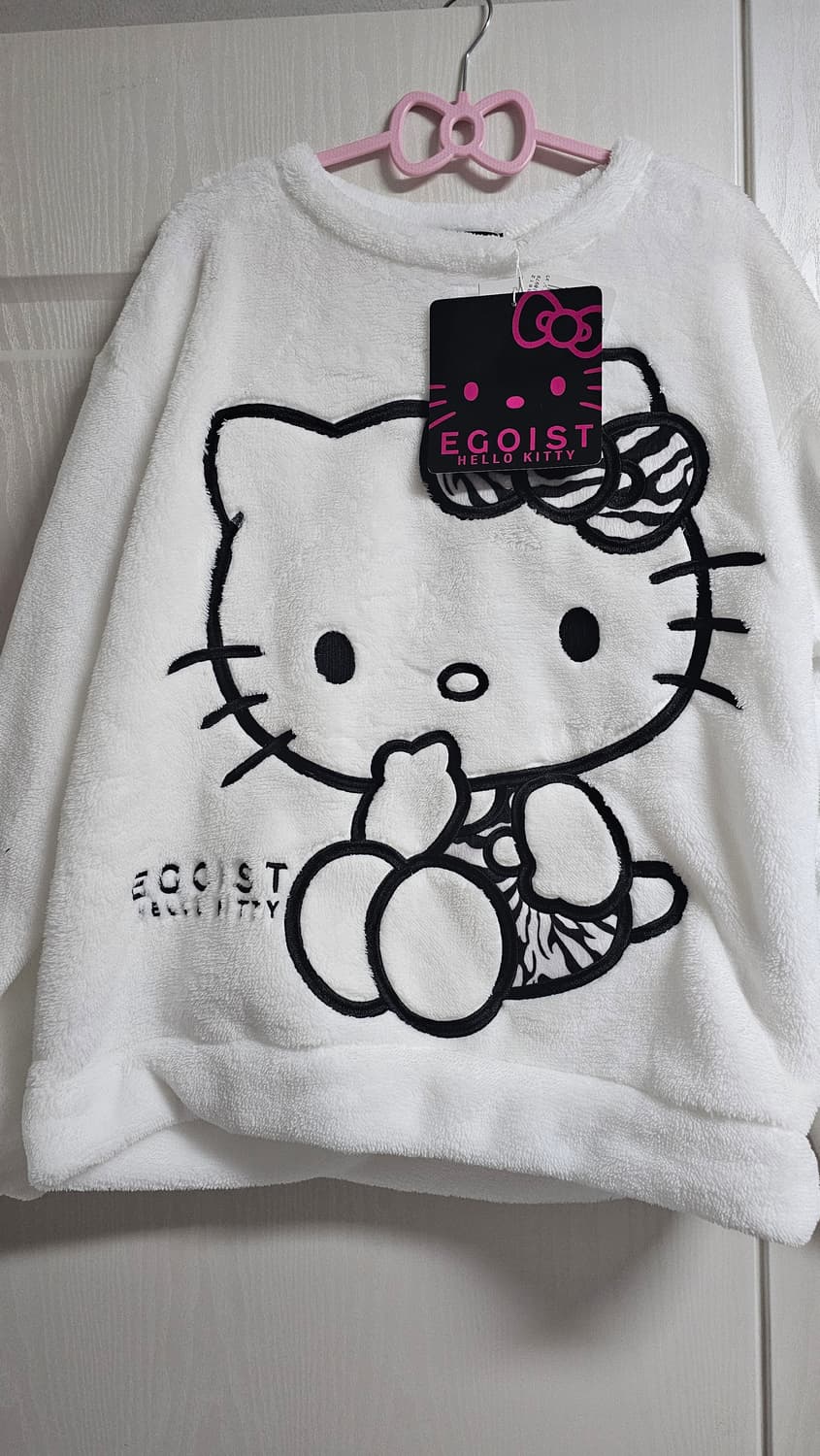 돈키호테 키티 L 셋업 홈웨어 새상품입니다.  상품이미지1