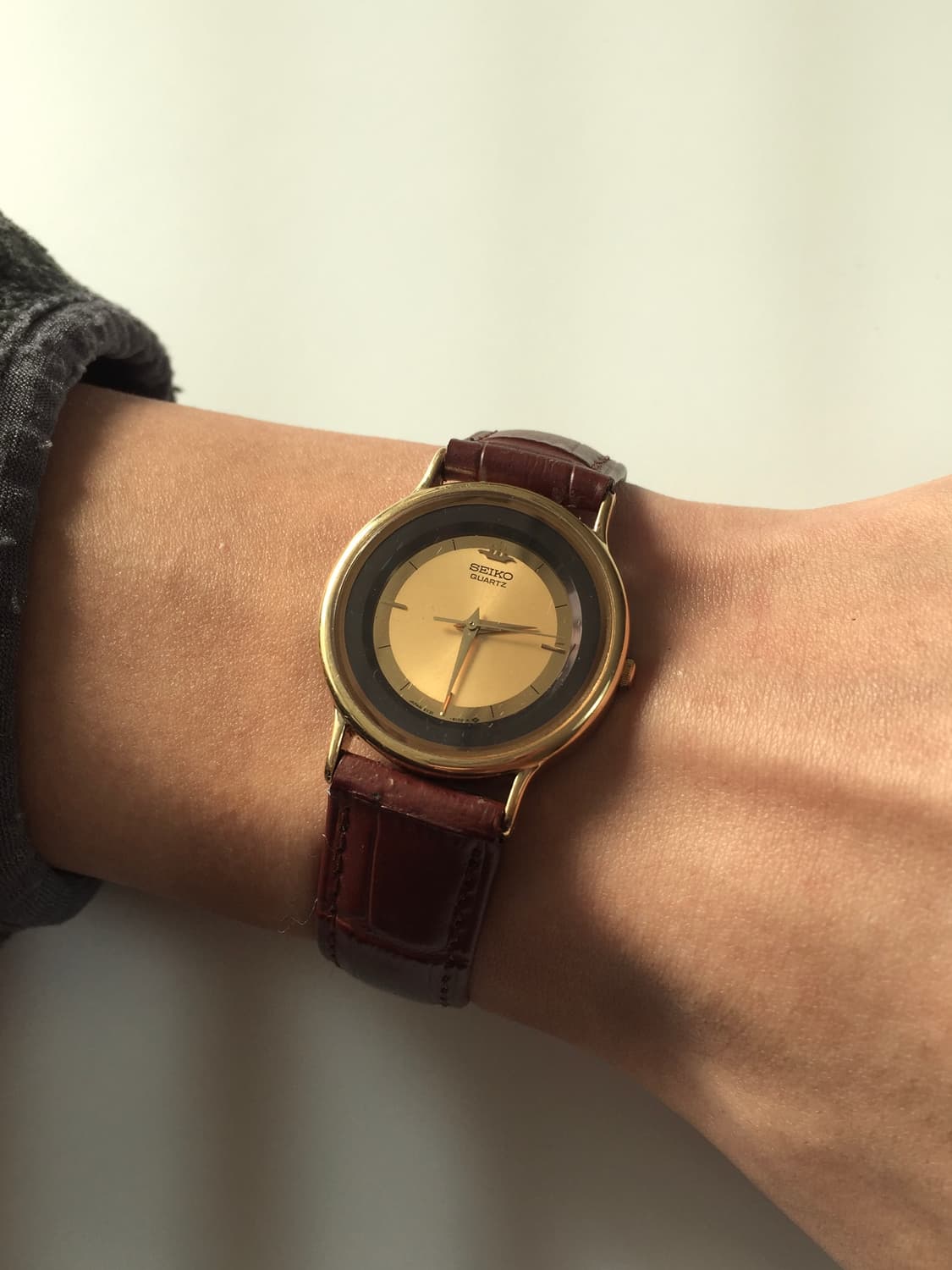 90s seiko gold-black combi quartz 상품이미지6