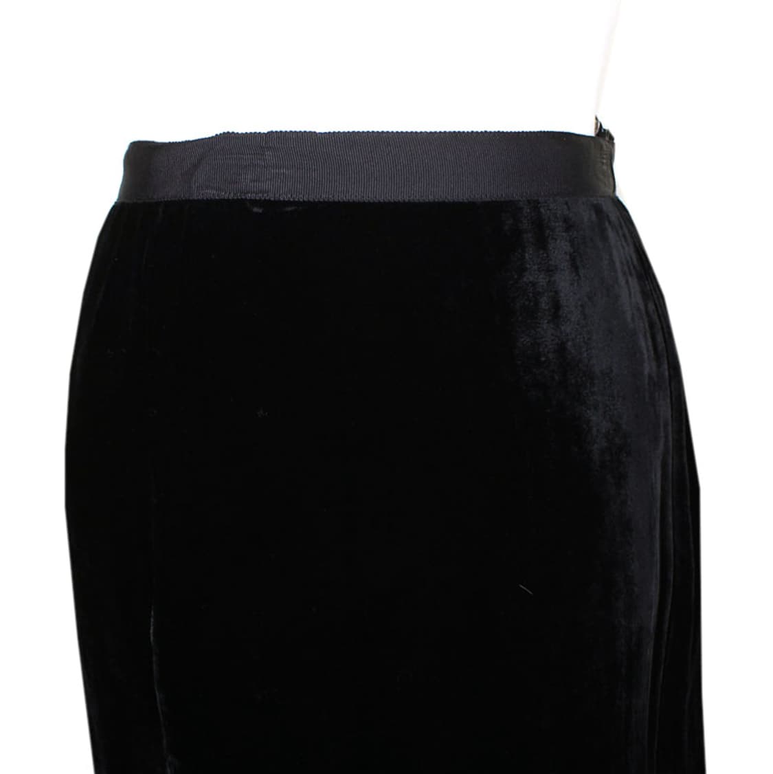 에스까다 에디션 블랙 벨벳 A라인 스커트 (국내 66~77) 상품이미지4