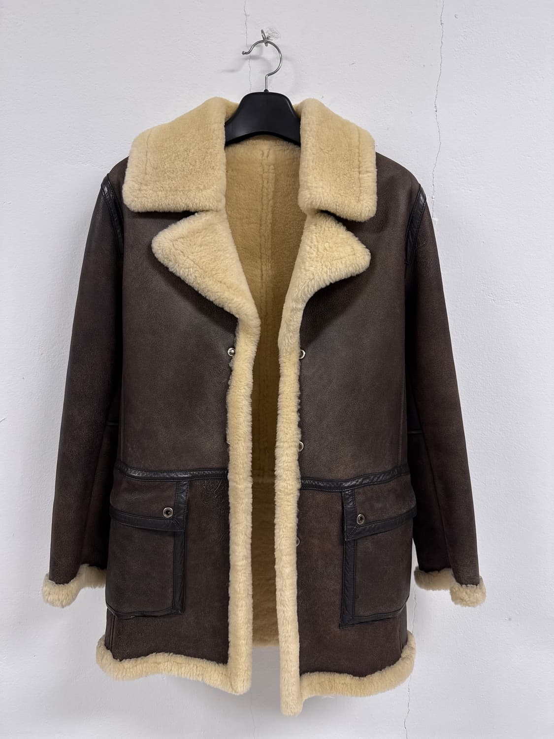 [B][95]스페인 크랙 메리노 무스탕 시어링 하프 코트 상품이미지1