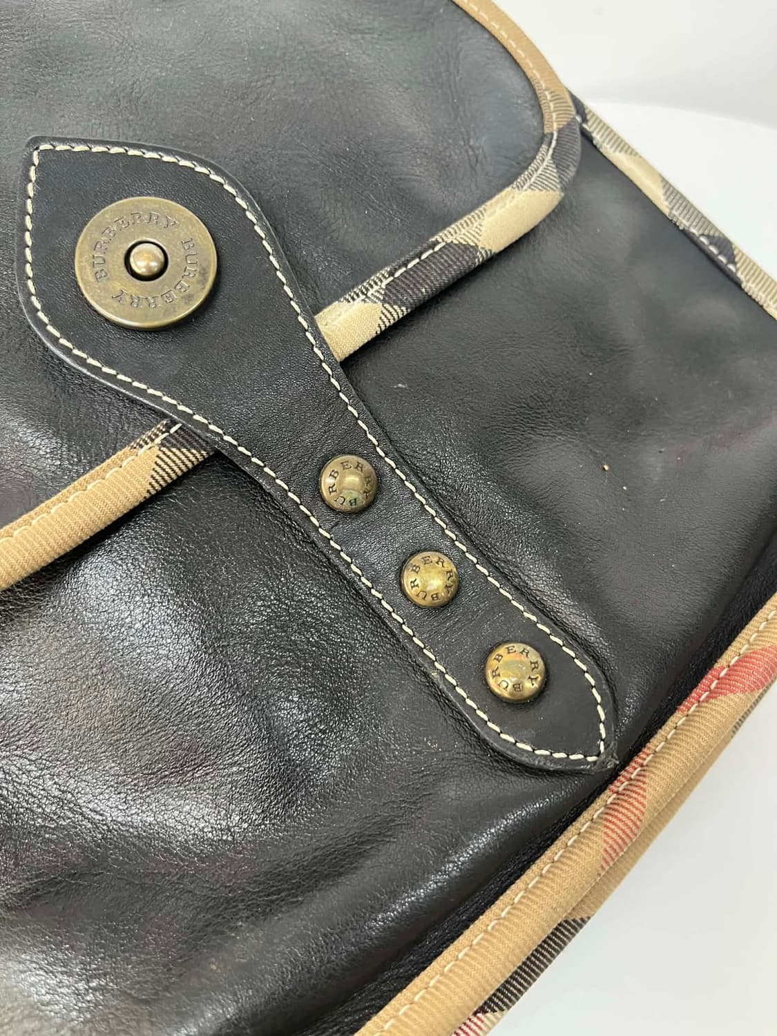 버버리 노바체크 가죽 트림 숄더 토트백 상품이미지8