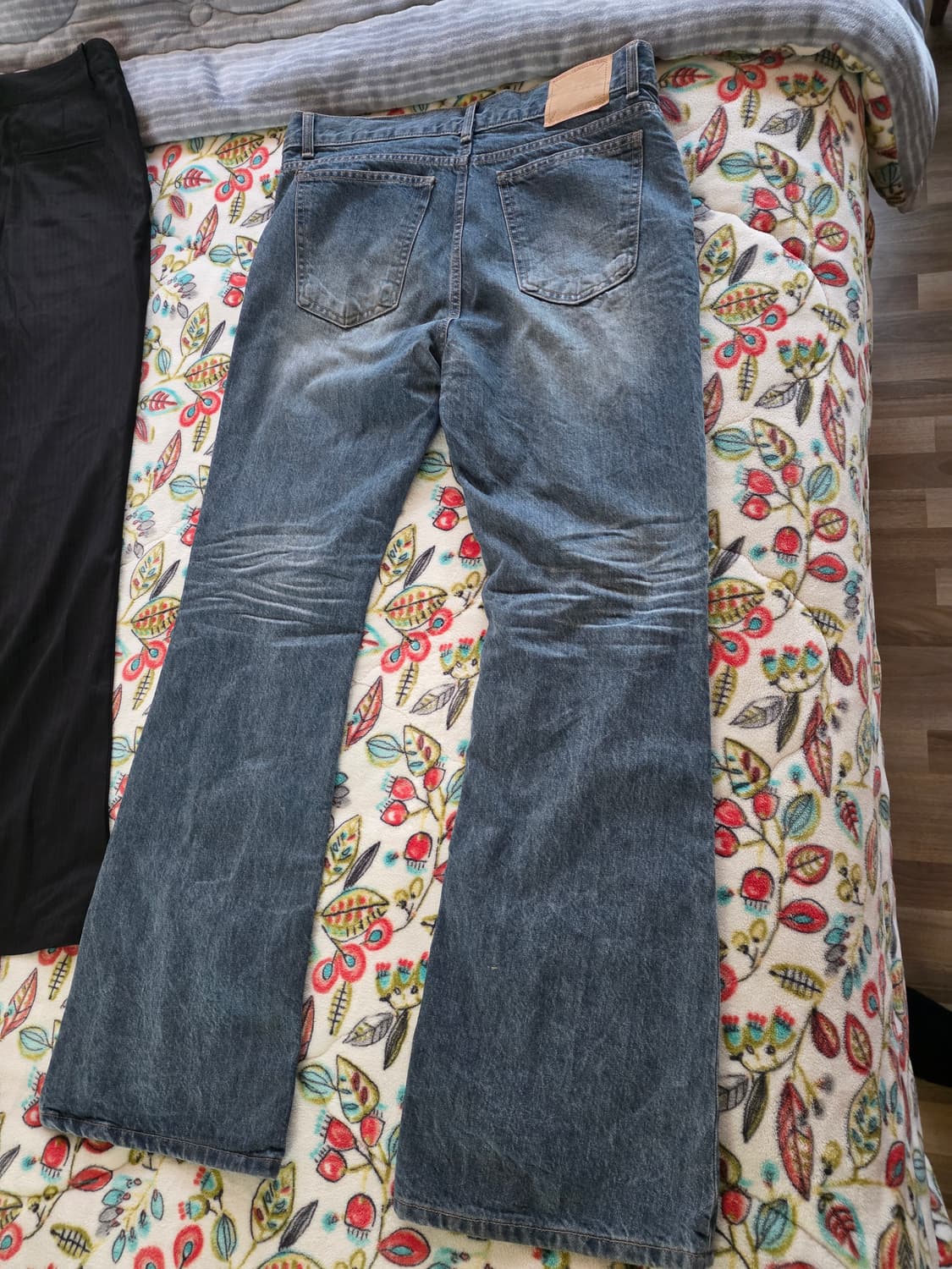 엘무드 슬래시 플레어 데님 그레이쉬블루 48 상품이미지3