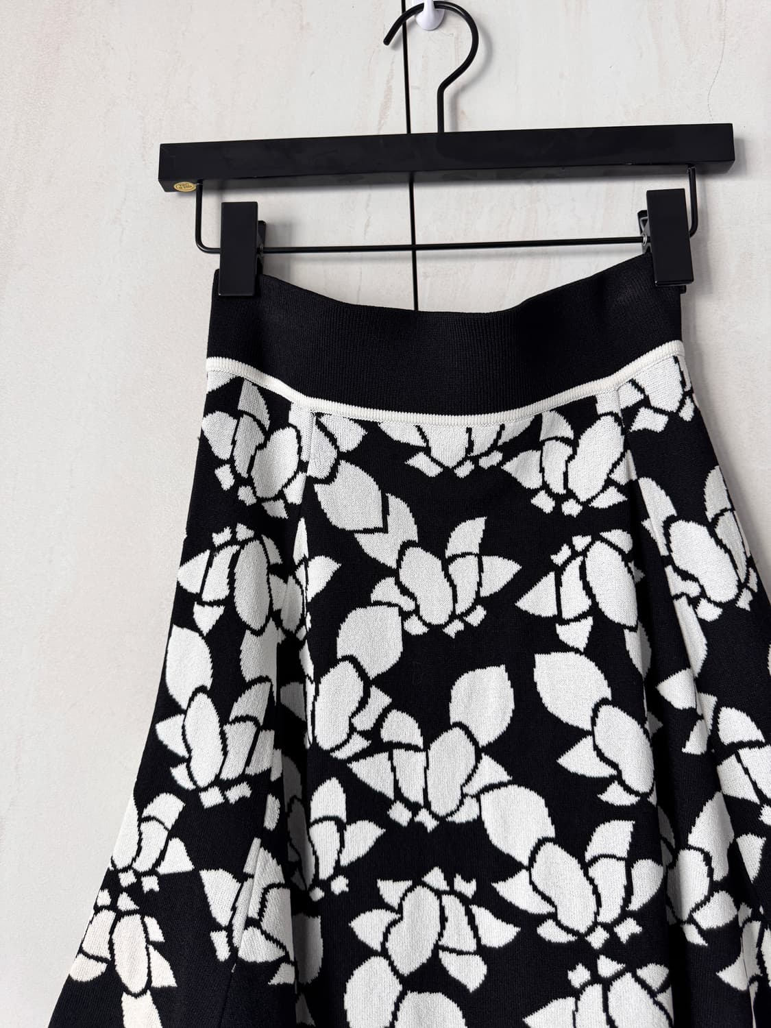 새상품 THAKOON ADDITION 플라워 니트 플레어 스커트XS(44 상품이미지4