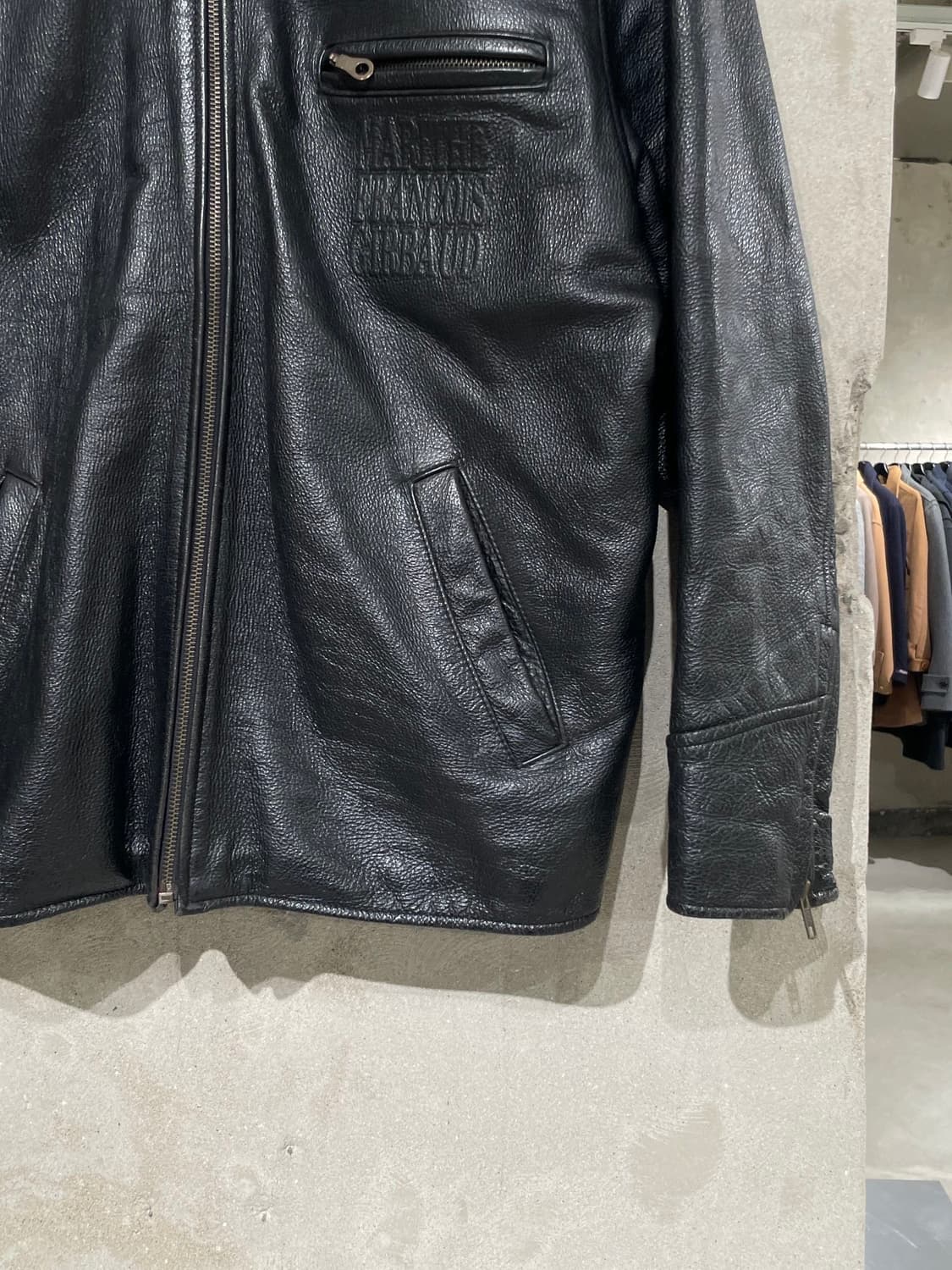 마리떼 프랑소와 저버 블랙 로고 레터링 레더 자켓 상품이미지5