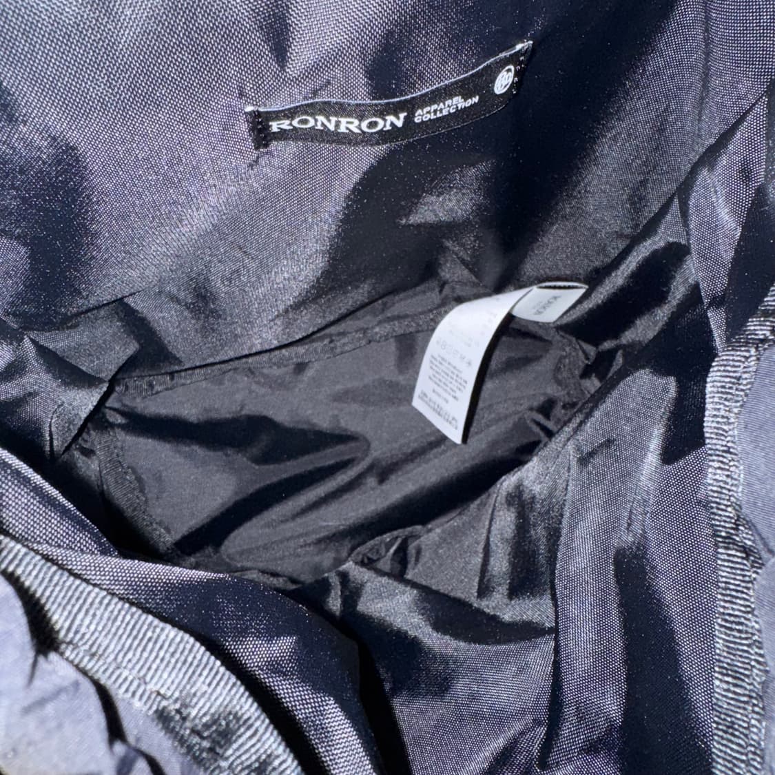 론론 RIBBON POINTED MINI BACKPACK BLACK 상품이미지4