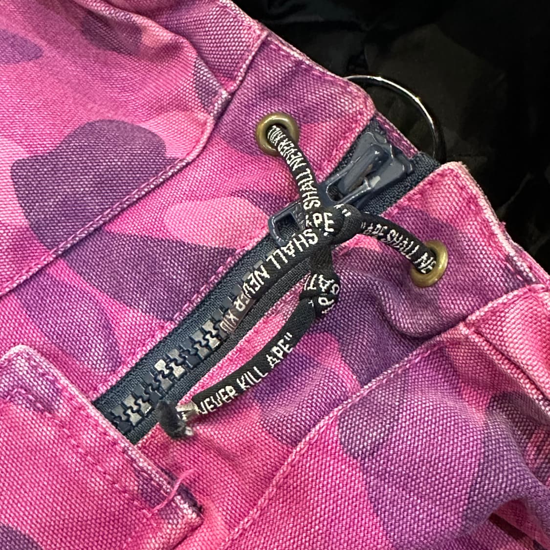 [M] 칼하트x베이프 06FW 시베리안파카 퍼플카모 상품이미지5