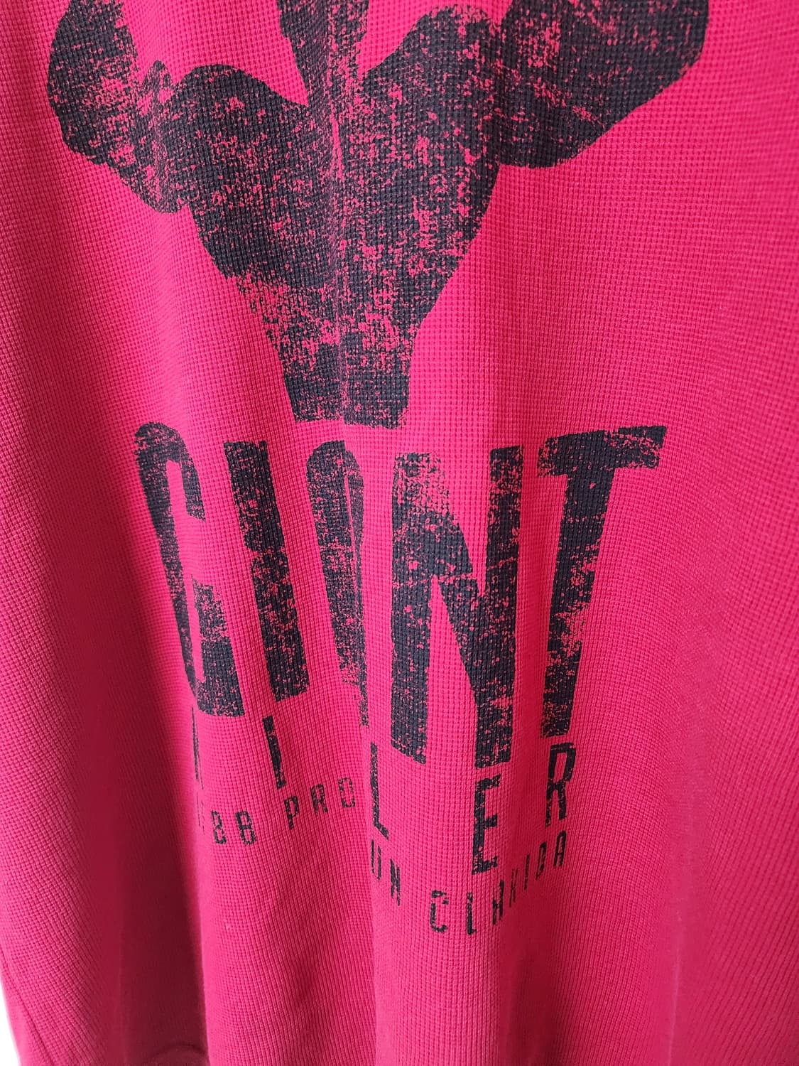 레드 색상의 가스프 킬러 반팔 티셔츠 상품이미지3