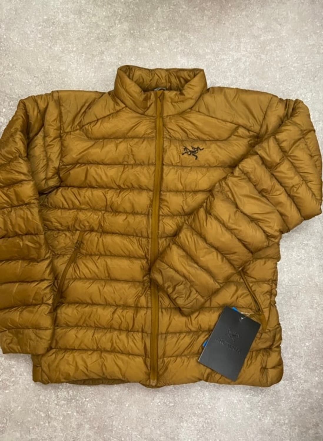 아크테릭스 세륨 자켓 L 유콘 (한국명품감정원 보증서 포함) 상품이미지1