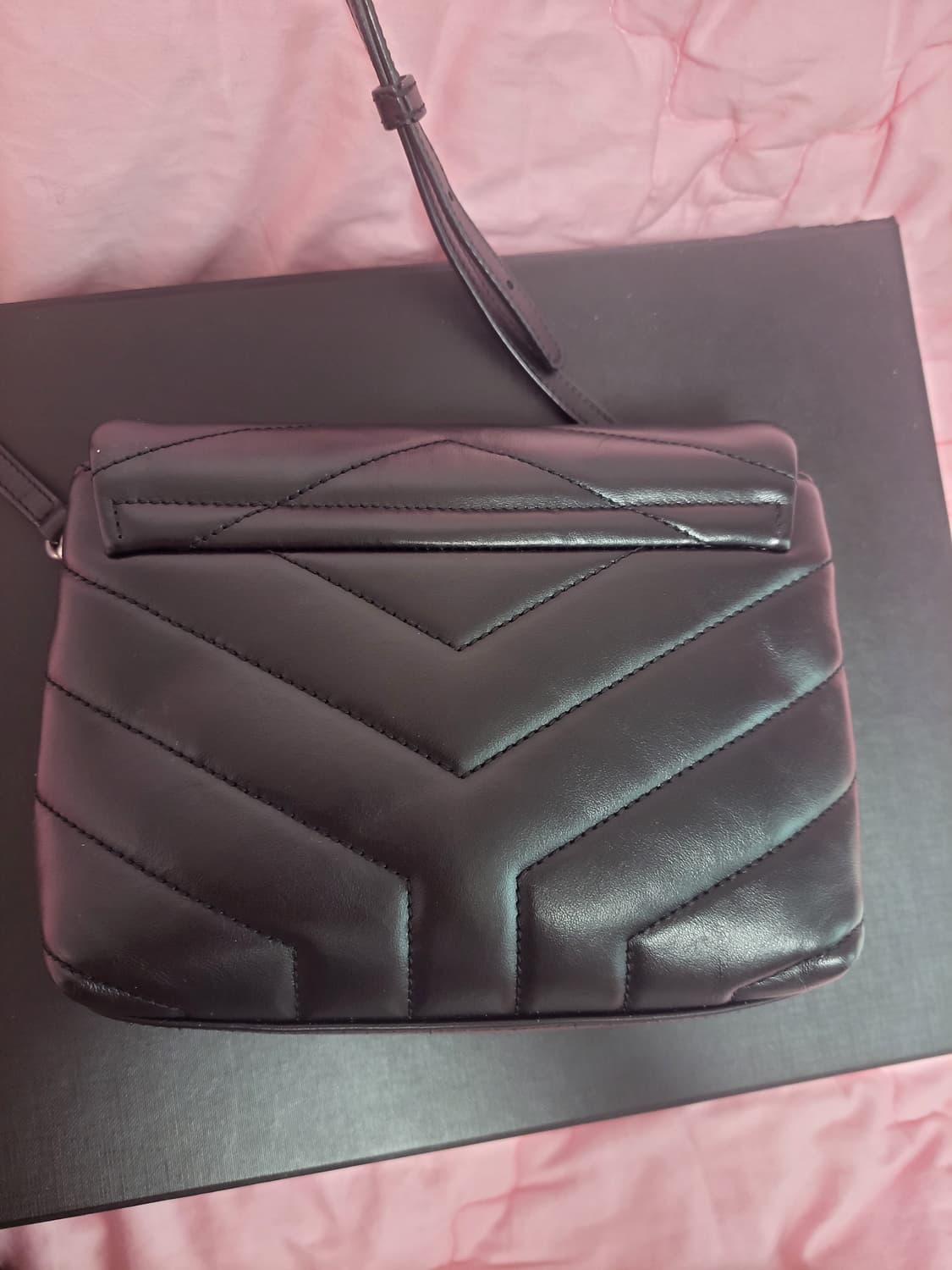 정품)급처상태좋음!생로랑 토이 루루백 블랙 YSL마틀라쎄은장 가방크로스백 상품이미지5