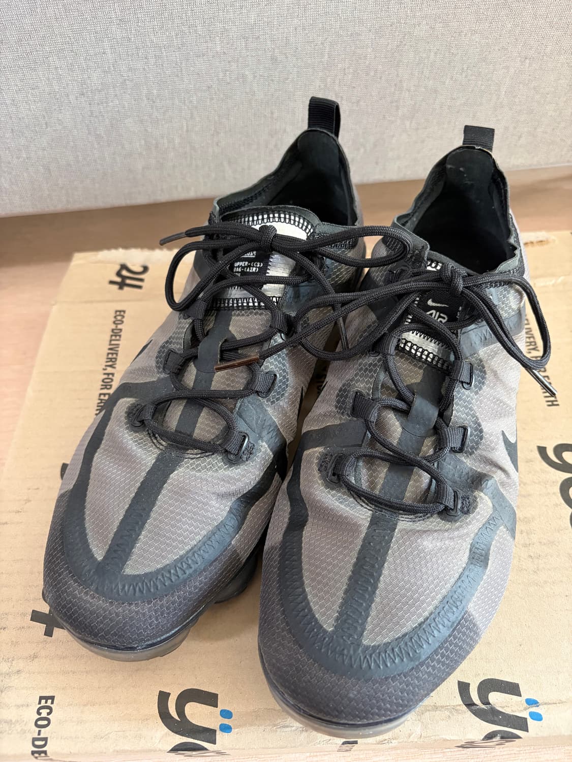 나이키 베이퍼맥스 2019 고스트블랙 270 판매합니다. 상품이미지1