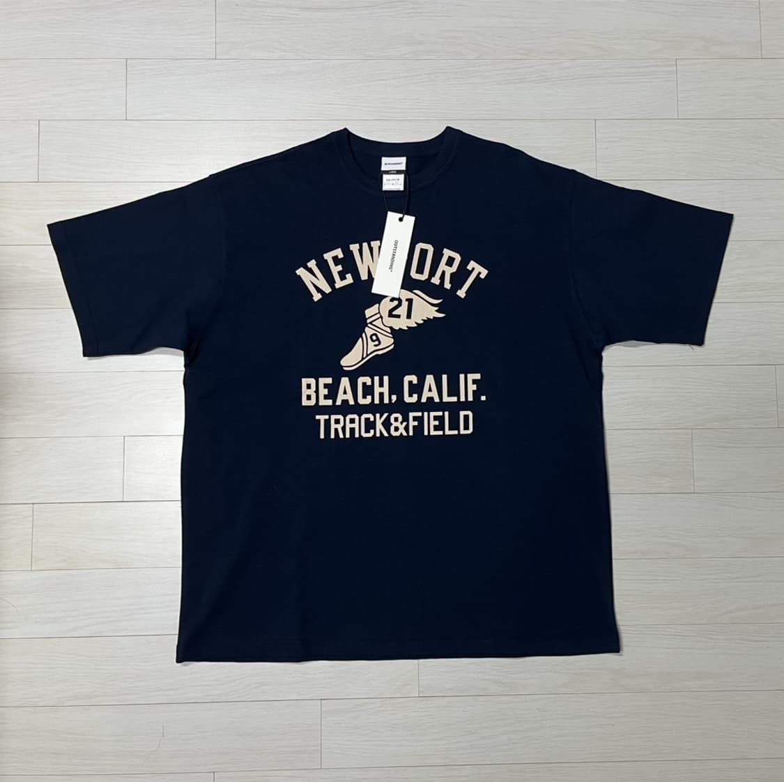 [새상품]아웃스탠딩 헤비웨이트 반팔티 L 다크네이비 상품이미지1