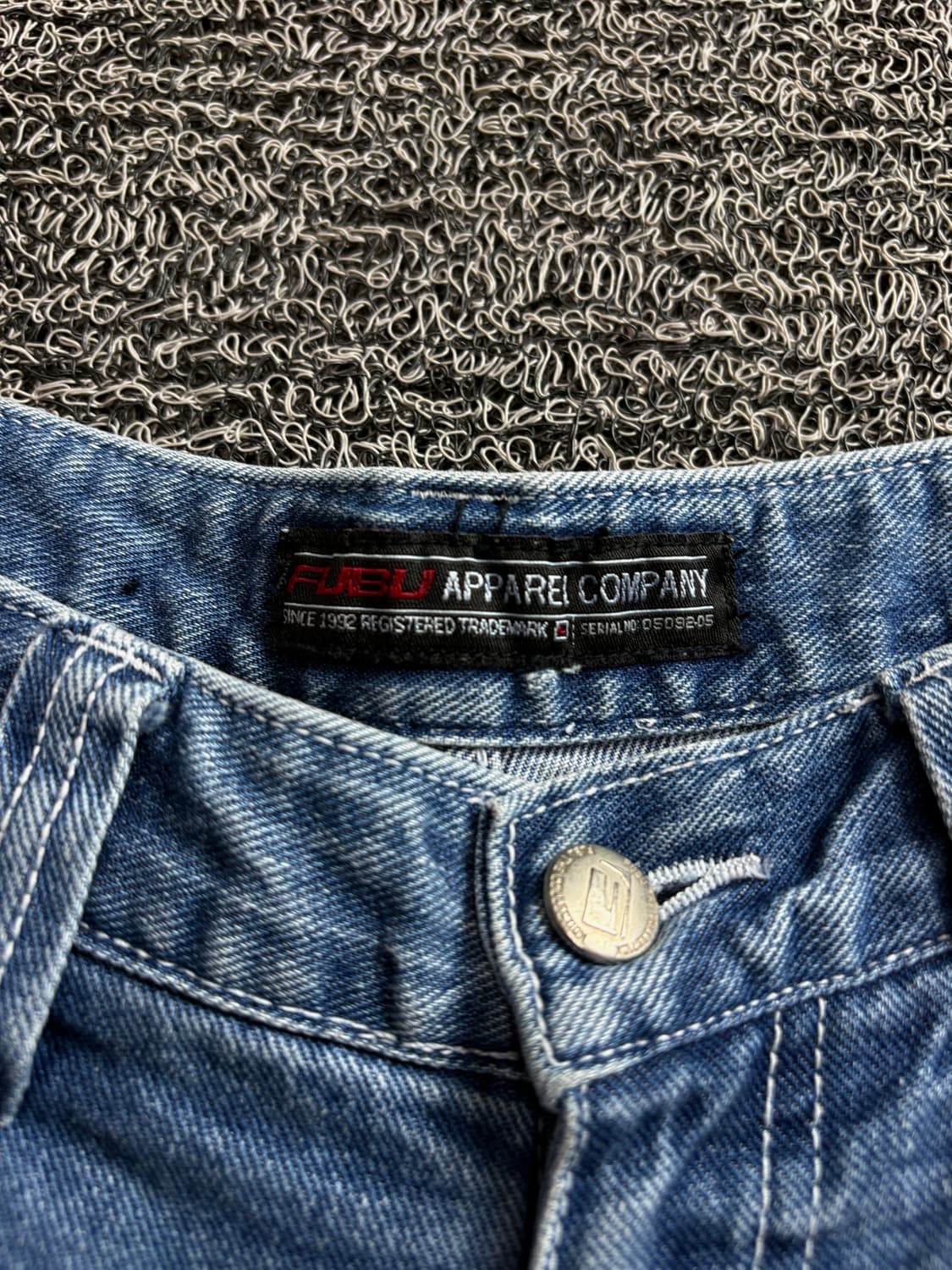 00s 후부 올드스쿨 자수 블리치드 데님 버뮤다 팬츠 4039 상품이미지3