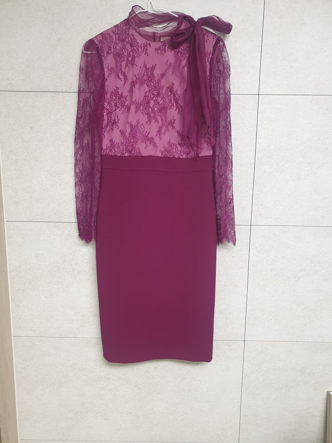 모조에스핀 원피스 상품이미지1