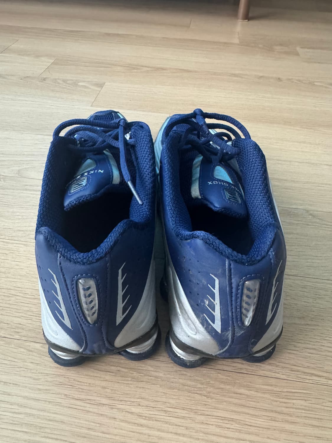 나이키 샥스 네이비 실버 285 상품이미지2