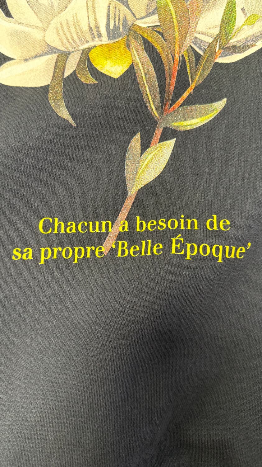 [52] 우영미 22SS 플라워 맨투맨 네이비 상품이미지6