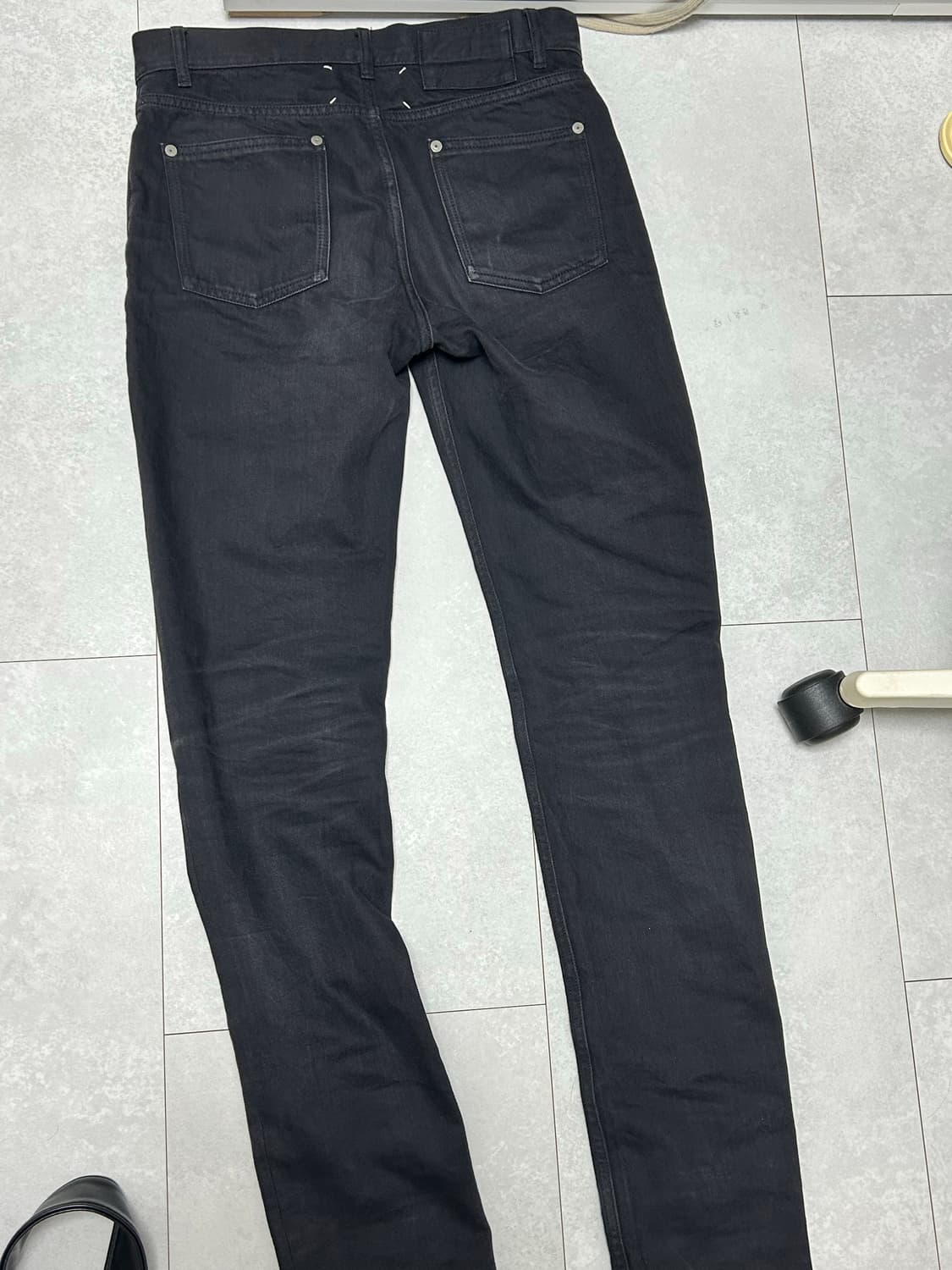 마르지엘라 블랙진 상품이미지2