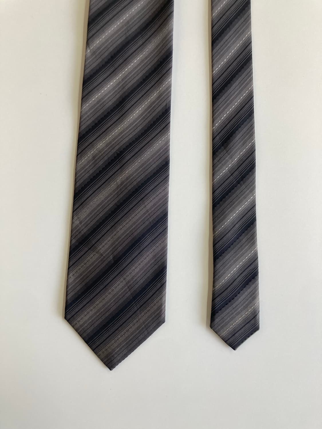 DKNY 넥타이 상품이미지1