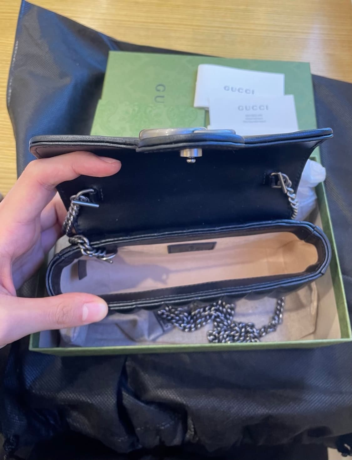 구찌 마틀라세 수퍼미니 블랙  상품이미지8