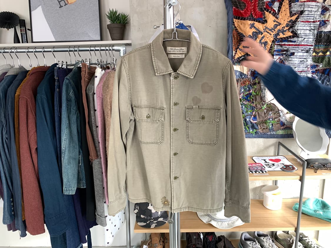 Remi relief 레미 릴리프 하트 밀리터리 셔츠 상품이미지1