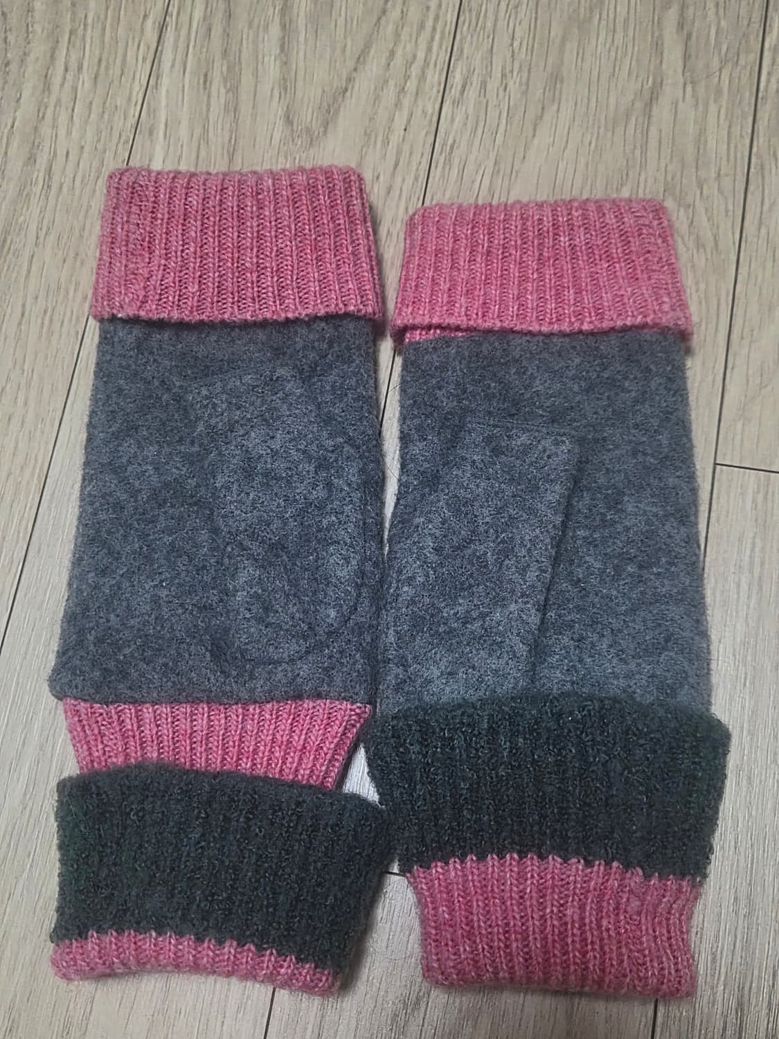 비비안웨스트우드 핑크 핸드워머 장갑 상품이미지3