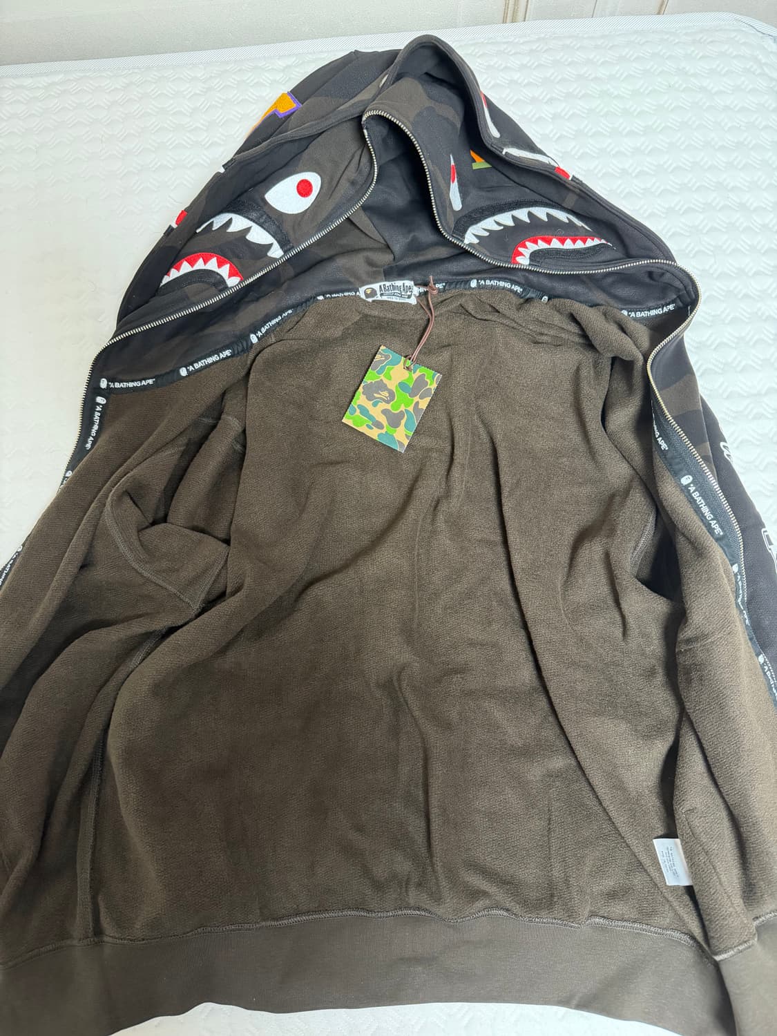 BAPE 베이프 US 블랙 프라이데이 솔리드 카모 더블 샤크 후드 상품이미지5